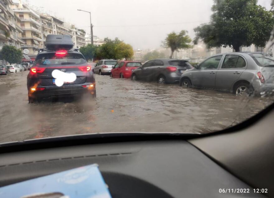 Κακοκαιρία Eva - Πασαλιμάνι: Ποτάμια οι δρόμοι - Δείτε το βίντεο