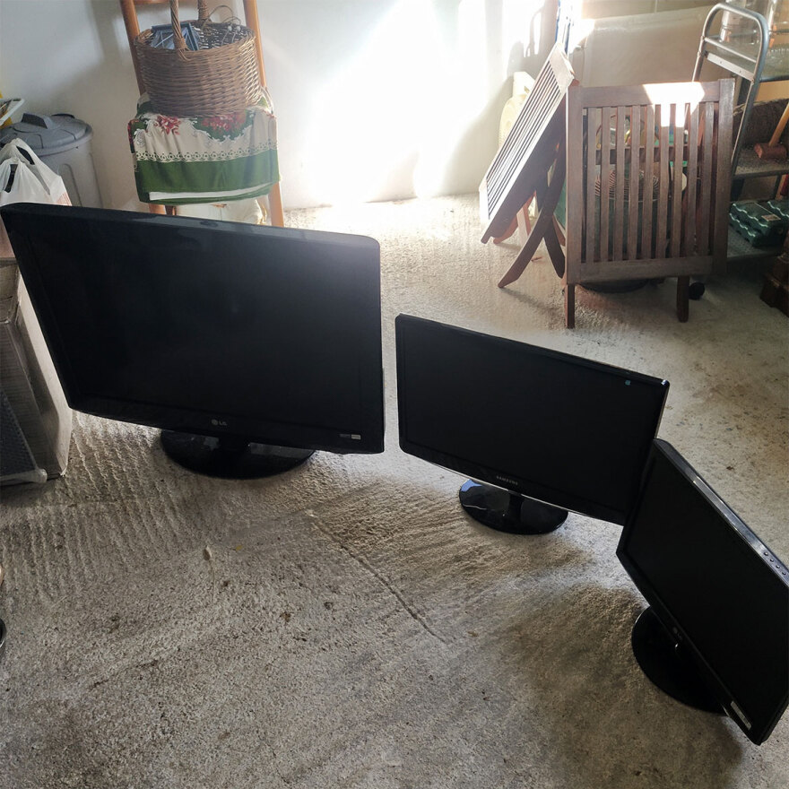 Κεφαλονιά: Συνταξιούχος επισκευάζει μικρές ηλεκτρικές συσκευές και τις χαρίζει σε όποιον τις χρειάζεται