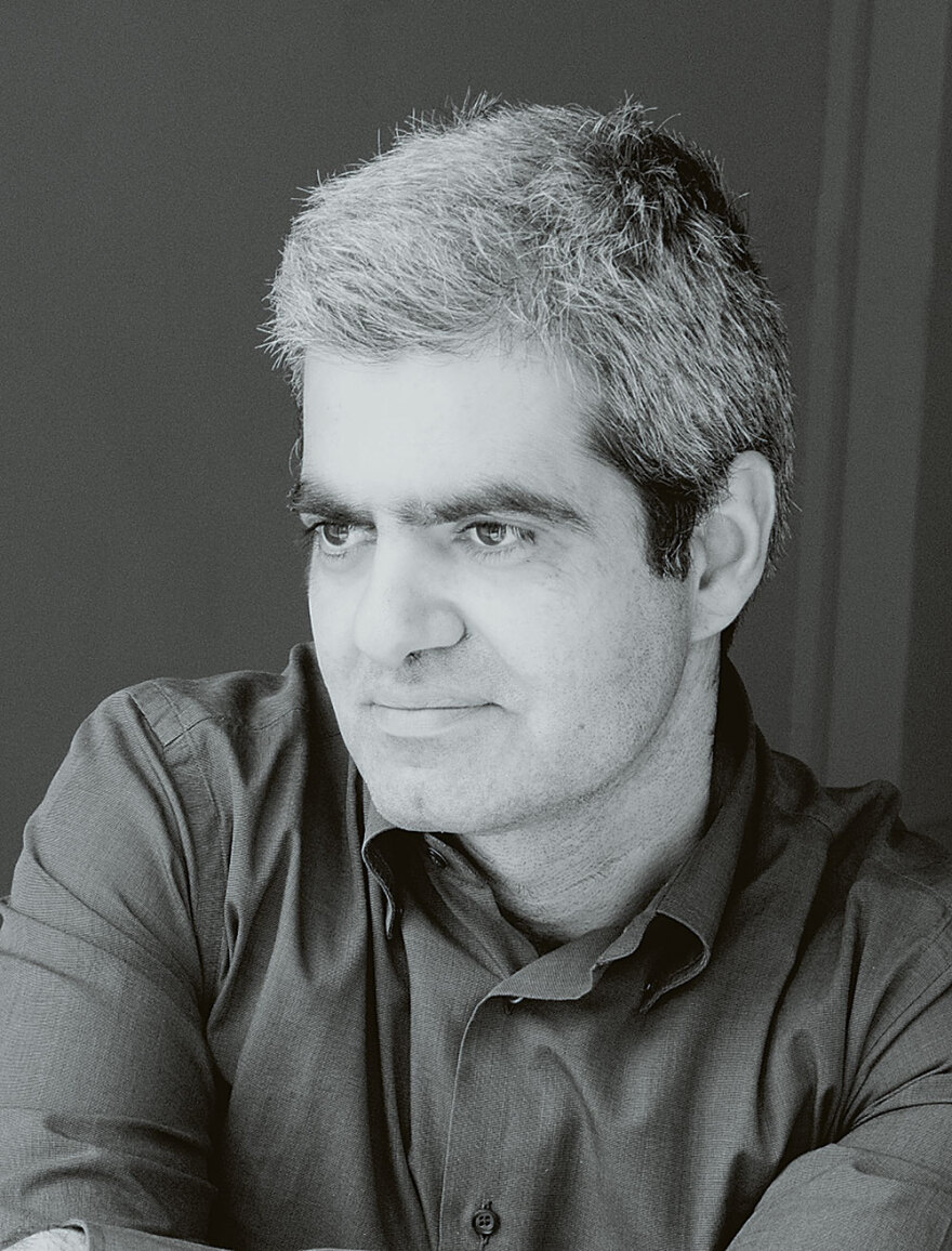 Βασίλης Παπαθεοδώρου: Η σκοτεινή ιστορία του παραμυθά που εμπνεόταν από τη σκληρή παιδική πορνογραφία