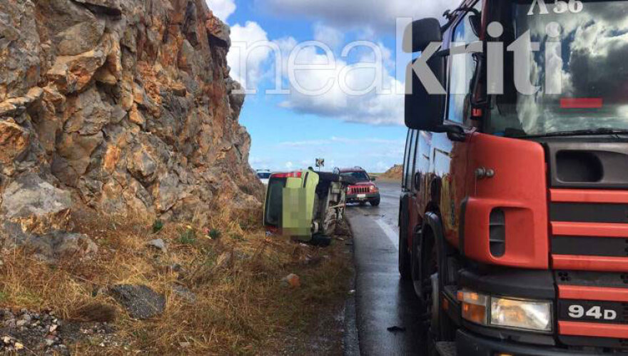 Τροχαίο στο Ηράκλειο Κρήτης -  Σώες απεγκλωβίστηκαν μητέρα και κόρη