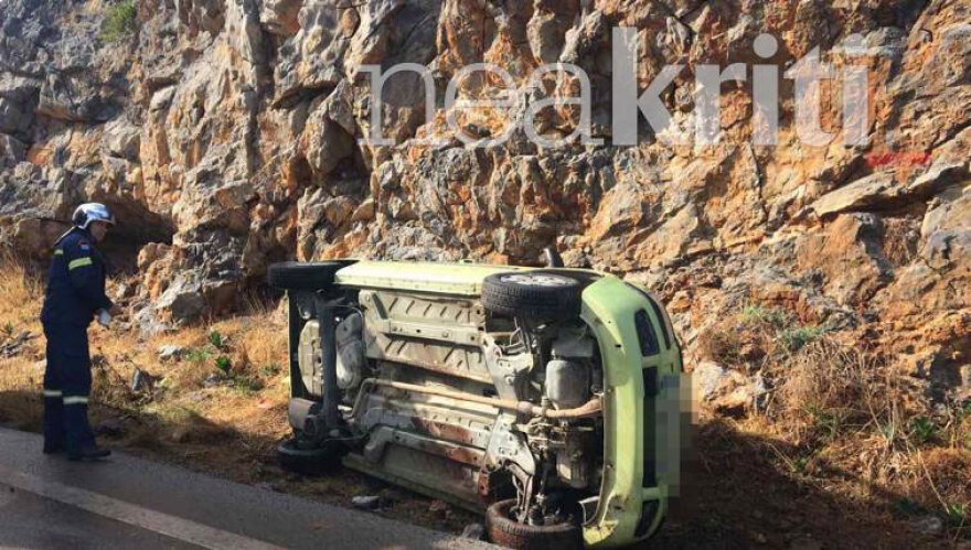 Τροχαίο στο Ηράκλειο Κρήτης -  Σώες απεγκλωβίστηκαν μητέρα και κόρη