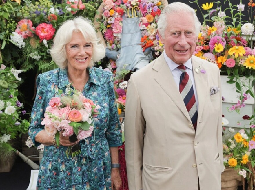 Το «Crown» επιστρέφει στο Netflix - Η υπόθεση, οι πρωταγωνιστές και η «oργή» στο Μπάκιγχαμ για τα νέα επεισόδια