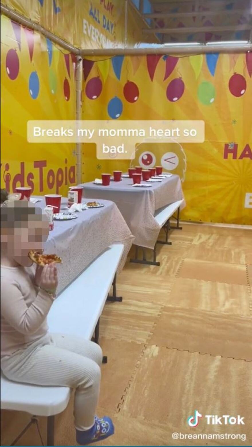 Μαμά κάλεσε 27 παιδιά στο πάρτι των 3ων γενεθλίων της κόρης της και δεν εμφανίστηκε κανένα