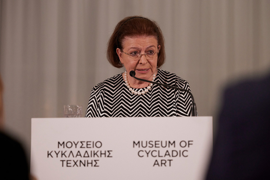 Συλλογή Στερν: Περιήγηση στην έκθεση με τα 15 πρώτα αρχαία κυκλαδικά αντικείμενα που επέστρεψαν στην Ελλάδα