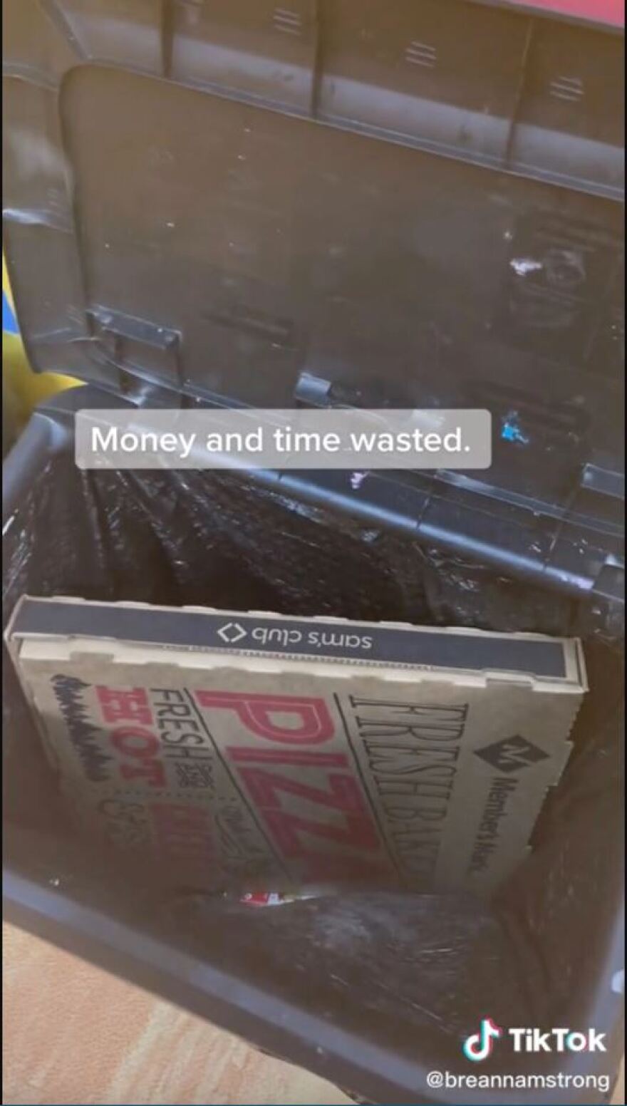 Μαμά κάλεσε 27 παιδιά στο πάρτι των 3ων γενεθλίων της κόρης της και δεν εμφανίστηκε κανένα