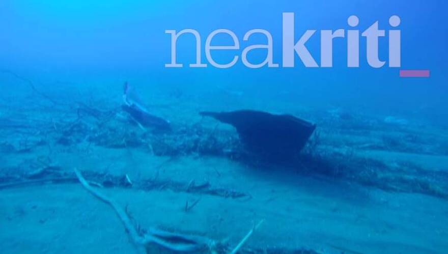 Αγία Πελαγία: Συγκλονιστικές εικόνες με αυτοκίνητα στο βυθό της θάλασσας