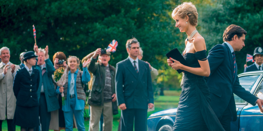 Το Στέμμα: Οι απιστίες, τα σκάνδαλα και το κενό της Ελισάβετ