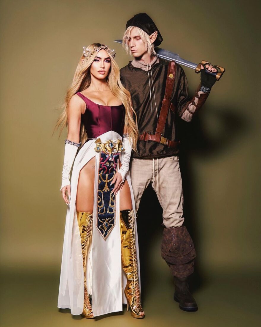 Μέγκαν Φοξ: Η ηθοποιός ποζάρει ημίγυμνη- «Μεταμορφώθηκε» σε ξωτικό 