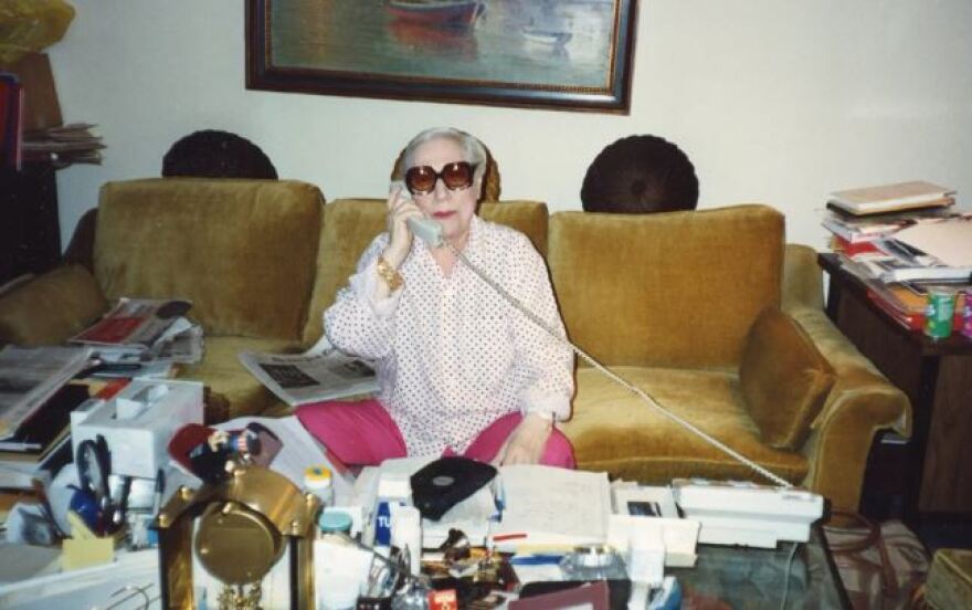 Η κρυφή ζωή της «βασίλισσας του πορνό» της Τάιμς Σκουέρ που γεννήθηκε στη... Θεσσαλονίκη