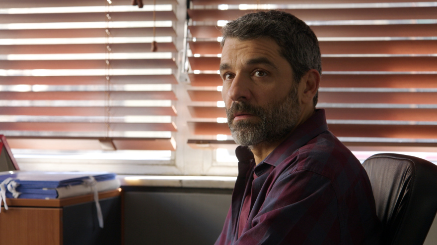 Παγιδευμένοι: Ο Άγγελος στέλνει απειλητικά μηνύματα σε όλους