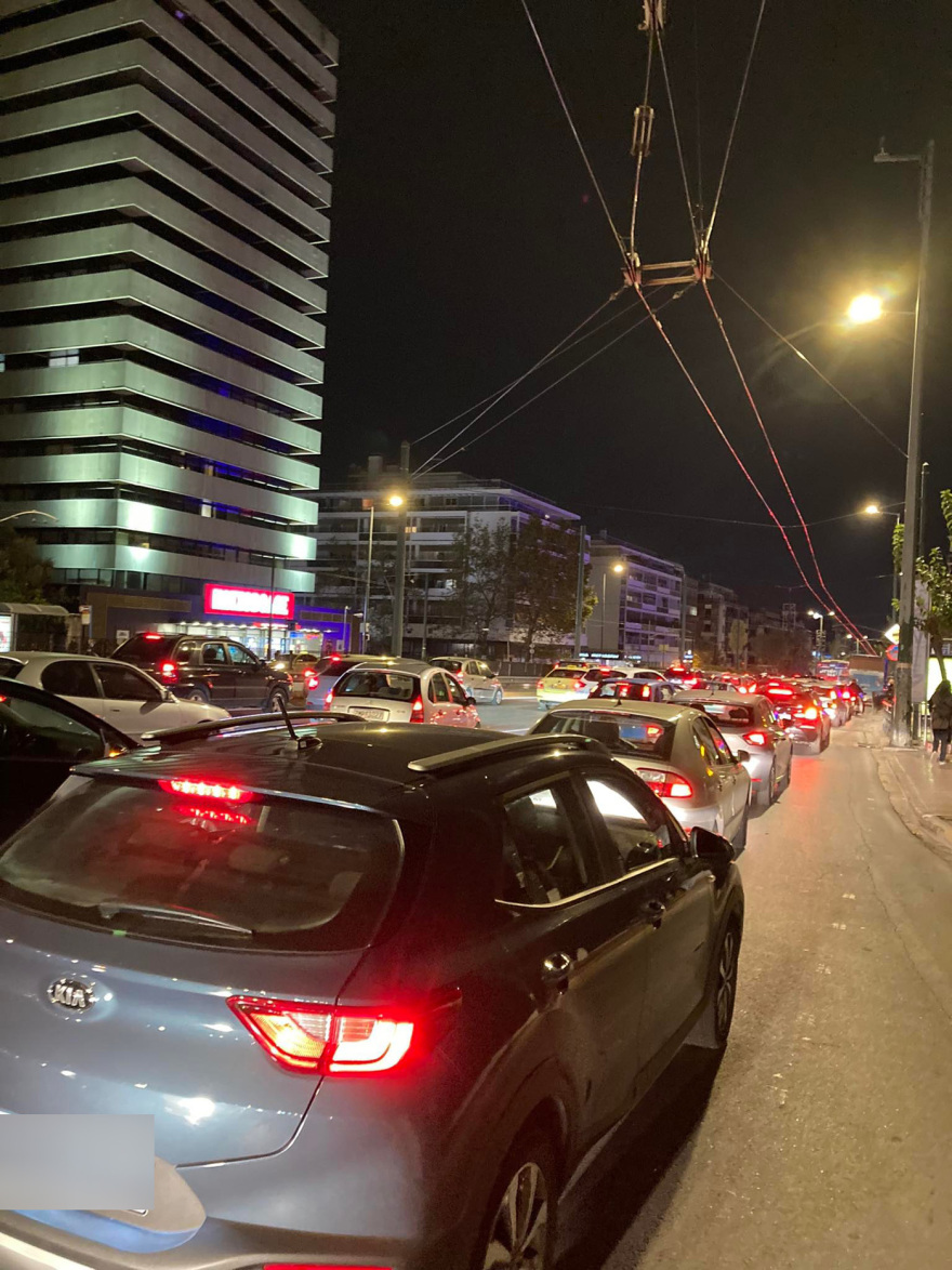 39ος Μαραθώνιος: Άνοιξαν οι δρόμοι στο κέντρο - Ομαλοποιείται η κυκλοφορία των οχημάτων 