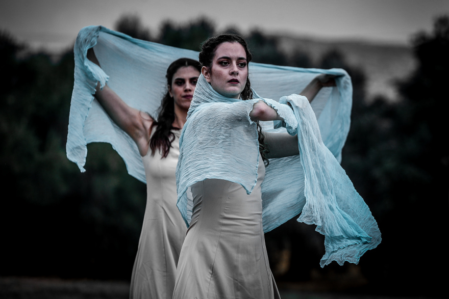 39ος Μαραθώνιος: Συγκίνηση στον Τύμβο του Μαραθώνα - Εικόνες από την τελετή έναρξης