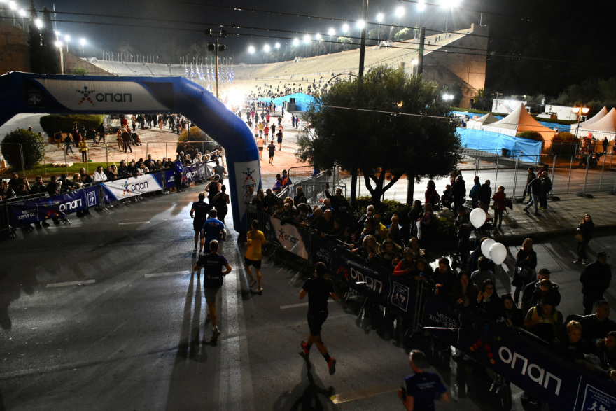 39ος Μαραθώνιος: Άνοιξαν οι δρόμοι στο κέντρο - Ομαλοποιείται η κυκλοφορία των οχημάτων 