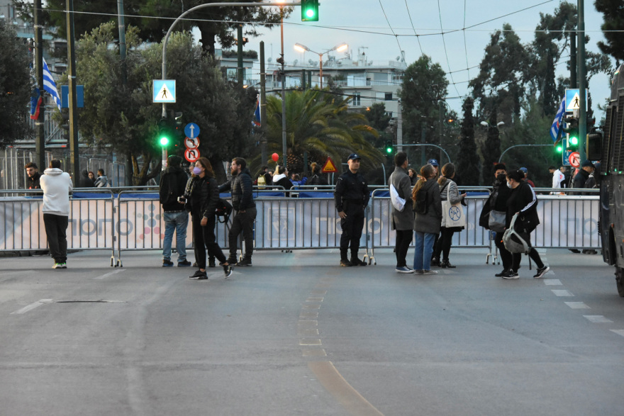 39ος Μαραθώνιος: Άνοιξαν οι δρόμοι στο κέντρο - Ομαλοποιείται η κυκλοφορία των οχημάτων 