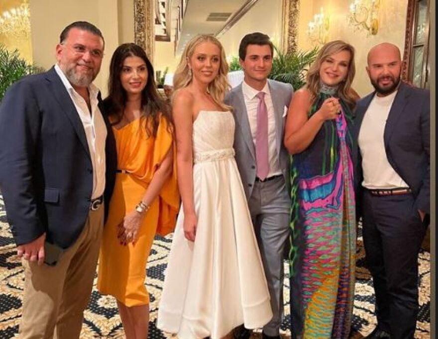 Σήμερα ο γάμος της μικρότερης κόρης του Τραμπ με τον δισεκατομμυριούχο Μάικλ Μπούλος