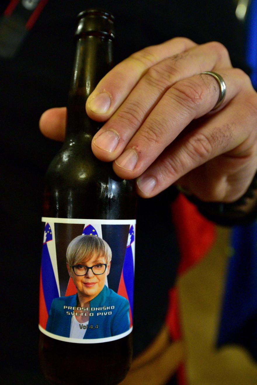 Νατάσα Πιρτς Μουσάρ: Η δικηγόρος της Μελάνια Τραμπ έγινε πρόεδρος της Σλοβενίας