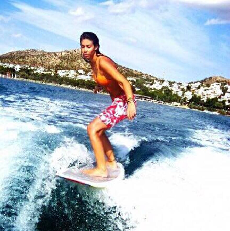 Κέλλυ Δρίτσα: Ποια είναι η οικονομολόγος που «έκλεψε» την καρδιά του Μιλτιάδη Βαρβιτσιώτη