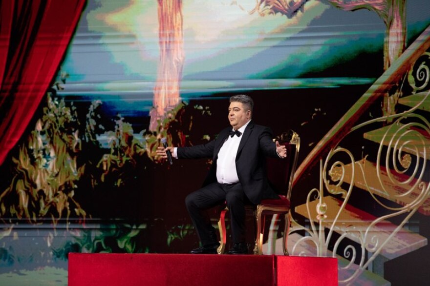 Στην κορυφή της τηλεθέασης σε όλα τα κοινά το J2US