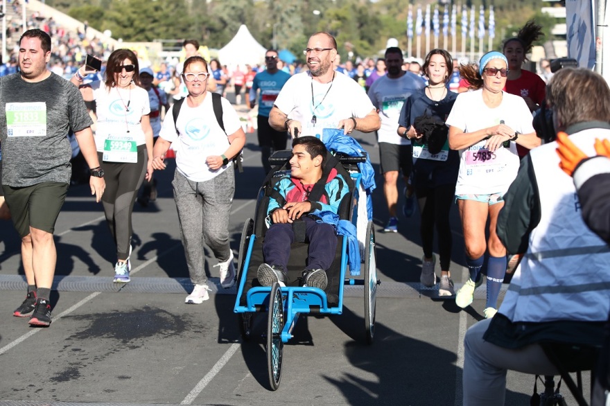 Ο 39ος Αυθεντικός Μαραθώνιος της Αθήνας σε 21 φωτογραφικά «κλικ» 