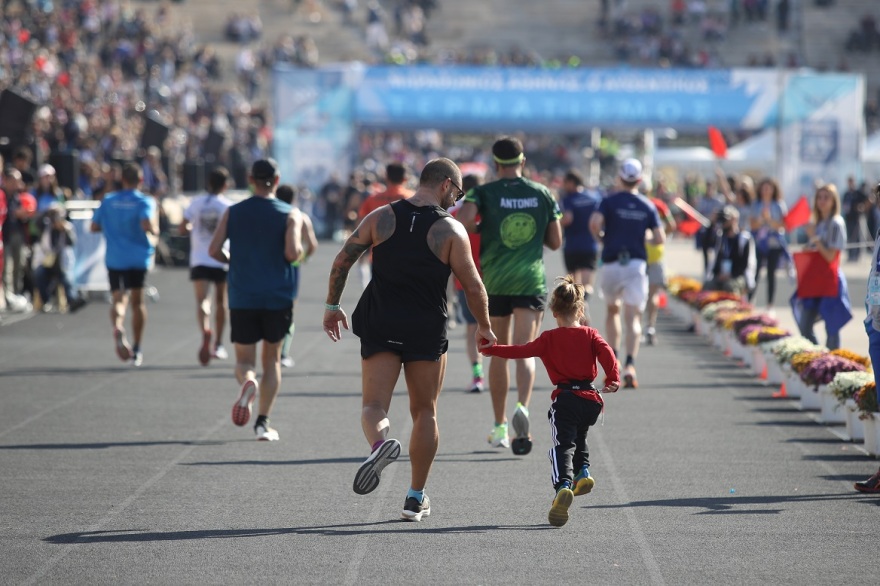 Ο 39ος Αυθεντικός Μαραθώνιος της Αθήνας σε 21 φωτογραφικά «κλικ» 