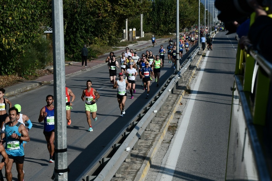 Ο 39ος Αυθεντικός Μαραθώνιος της Αθήνας σε 21 φωτογραφικά «κλικ» 