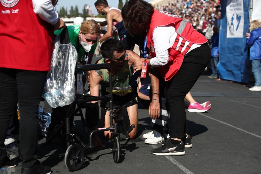 Ο 39ος Αυθεντικός Μαραθώνιος της Αθήνας σε 21 φωτογραφικά «κλικ» 