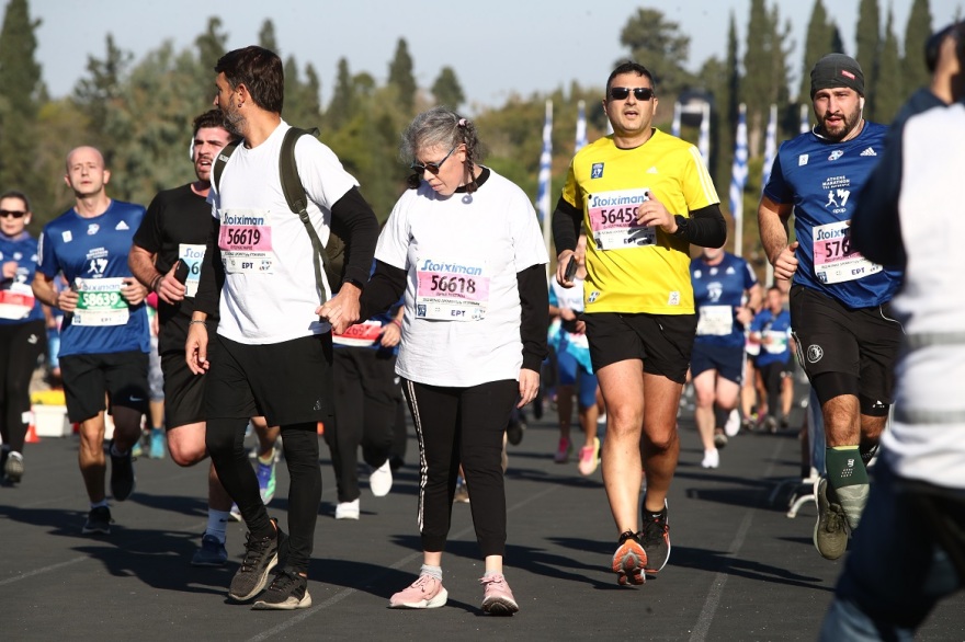 Ο 39ος Αυθεντικός Μαραθώνιος της Αθήνας σε 21 φωτογραφικά «κλικ» 