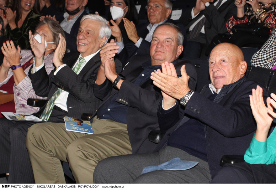 Νατάσσα Παζαΐτη: Πρωταγωνίστρια στη «Θεία από το Σικάγο» - Δείτε φωτογραφίες