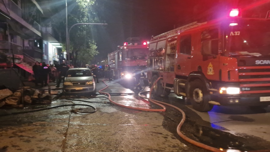 Θεσσαλονίκη: Φωτιά σε κατάστημα στη λεωφόρο Κωνσταντίνου Καραμανλή