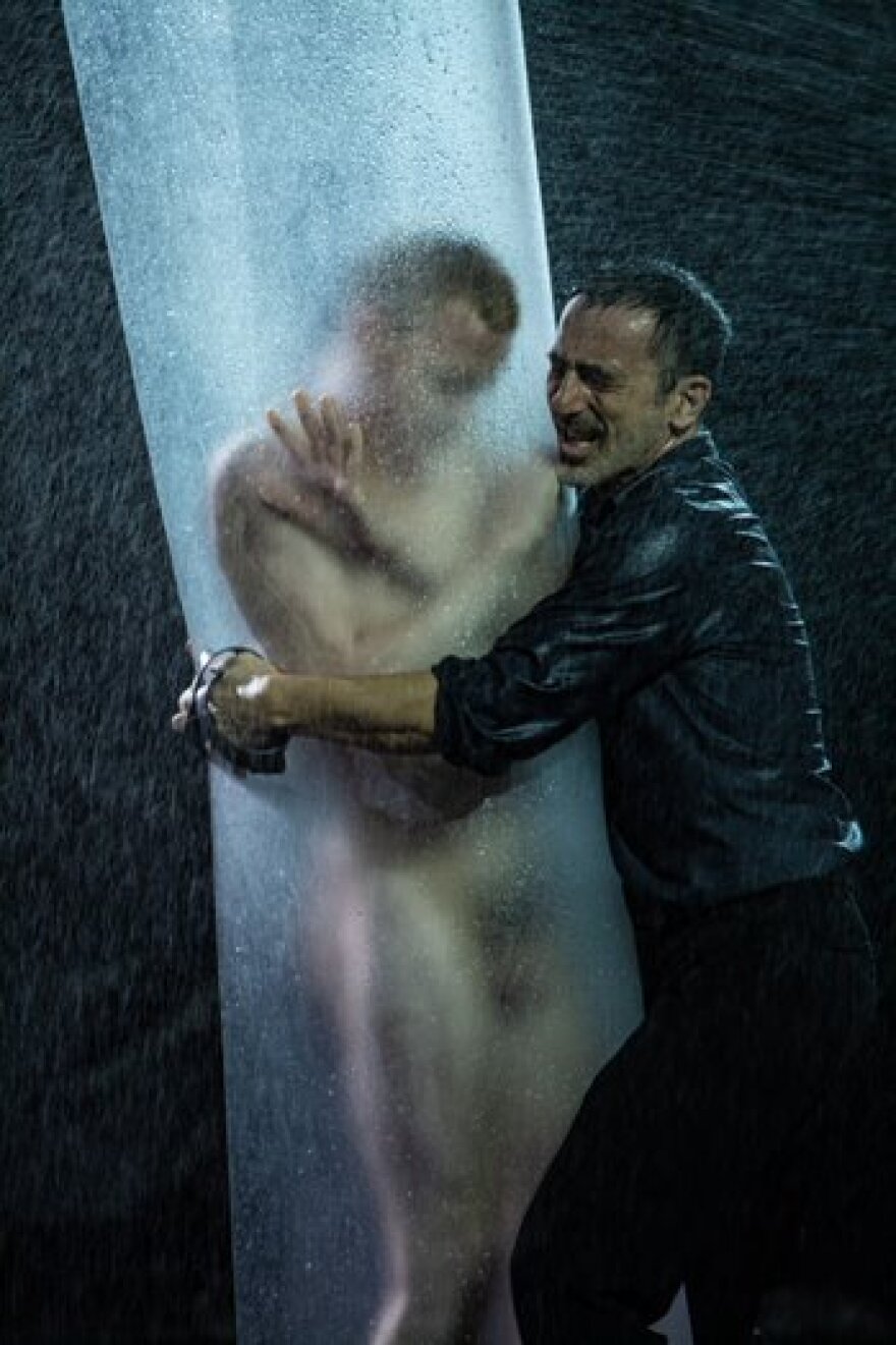 Δημήτρης Παπαϊωάννου: Φρενίτιδα για τα εισιτήρια της νέας του παράστασης - Βίντεο και φωτογραφίες