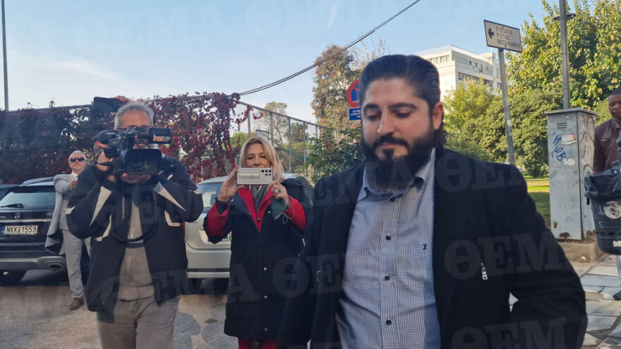 Θεσσαλονίκη: Αναβλήθηκε για τις αρχές Μαΐου η δίκη των «εξορκιστών» - «Κυνηγητό» με δημοσιογράφους στο δικαστήριο