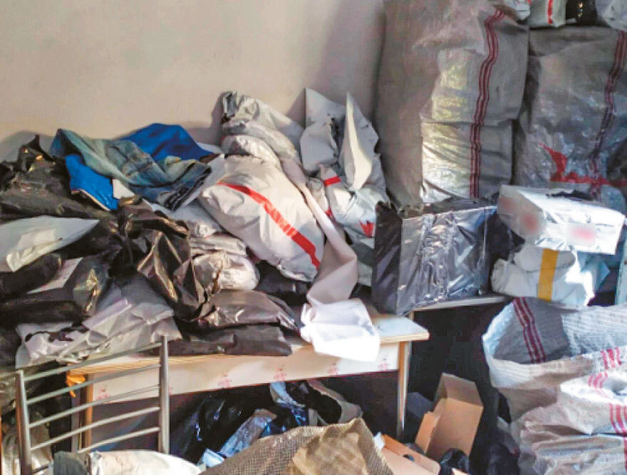 Κολωνάκι και Γλυφάδα φόρεσαν Prada-μαϊμού από... Santa Barbara