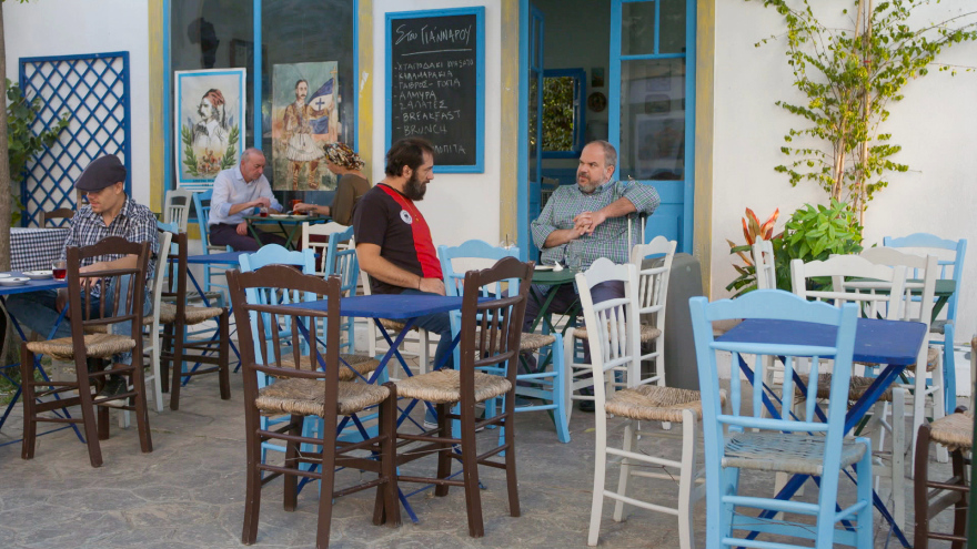 Εκτός Υπηρεσίας: Η Σοφία ρίχνει αυλαία στο γάμο της με τον Ιάκωβο