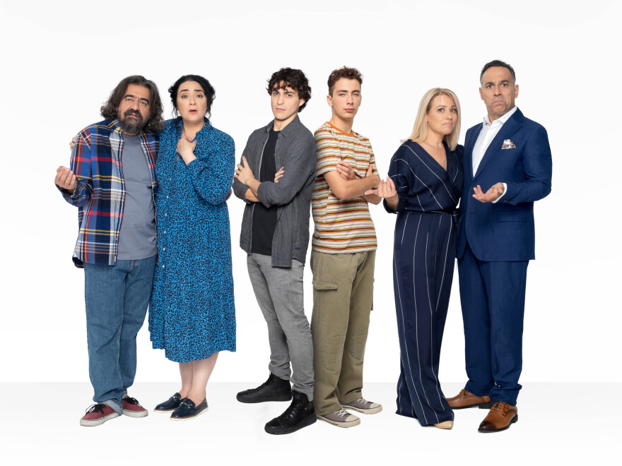 Ποιος Παπαδόπουλος: Ο Αλέξανδρος και ο Θάνος θέλουν να χωρίσουν την Εριέττα από τον καινούριο της φίλο 