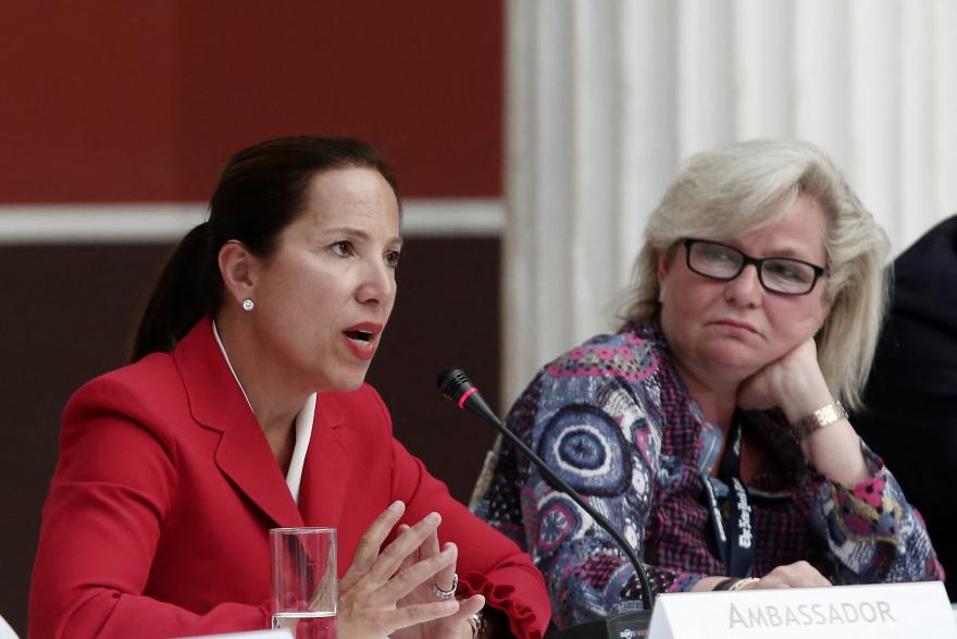 Ελένη Κουναλάκη: Ποια είναι η «σιδηρά κυρία» της Καλιφόρνιας με ρίζες στην Αρκαδία