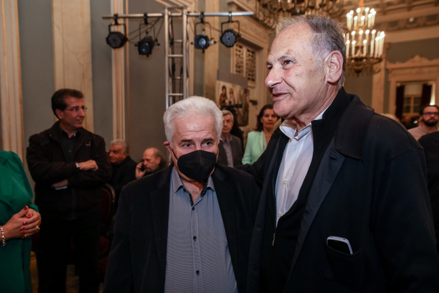 «Πριν σβήσουν τα φώτα»: Η ιστορική ομιλία του Κώστα Λαλιώτη για την εξέγερση του Πολυτεχνείου