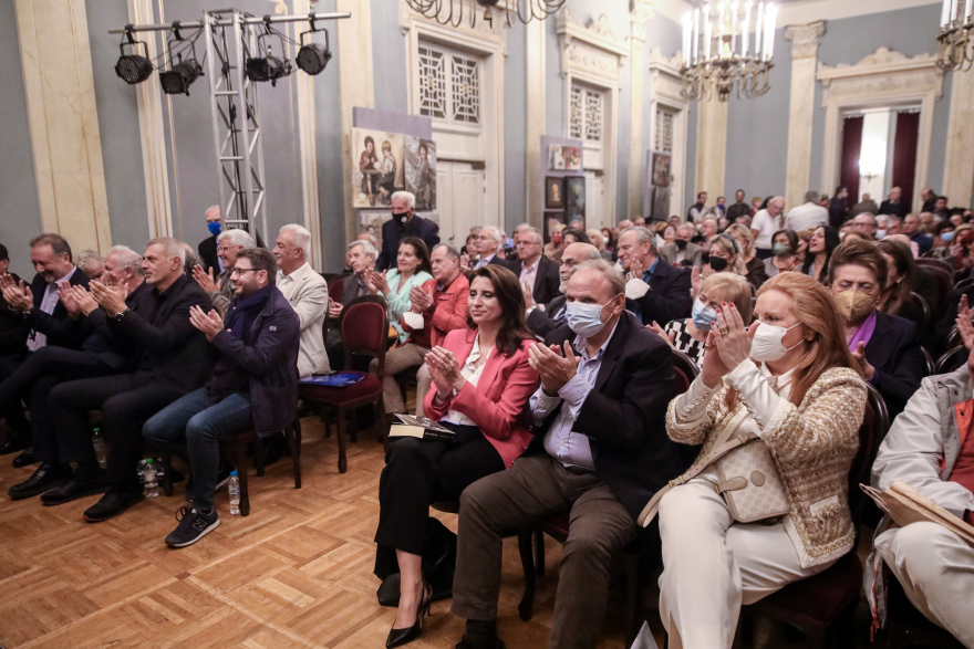 «Πριν σβήσουν τα φώτα»: Κώστας Λαλιώτης και Μίμης Ανδρουλάκης θυμούνται την εξέγερση του Πολυτεχνείου