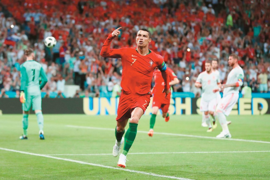 Κατάρ 2022 - Το Μουντιάλ που σπάει όλες τις παραδόσεις και... με γυναίκες διαιτητές