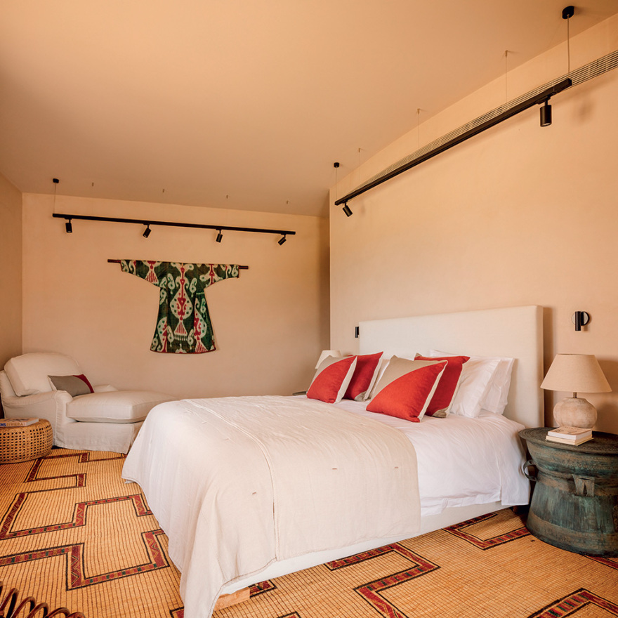 Βίλα Cronus: Στο στρογγυλό παλάτι των 7,5 εκατ. στην Αντίπαρο