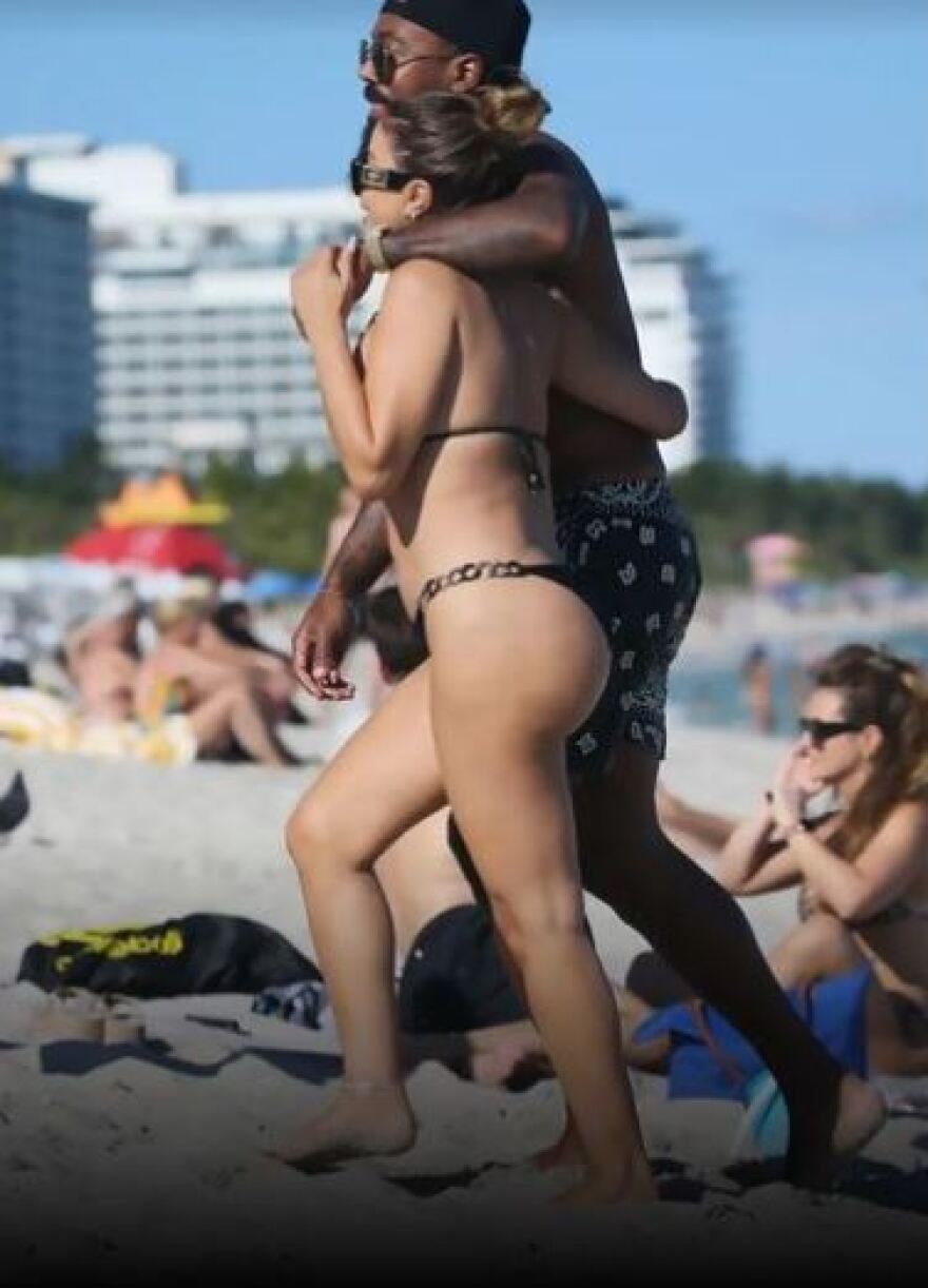  Νέα κοινή εμφάνιση του γιου του Τζόρνταν με την 48χρονη πρώην του Πίπεν 