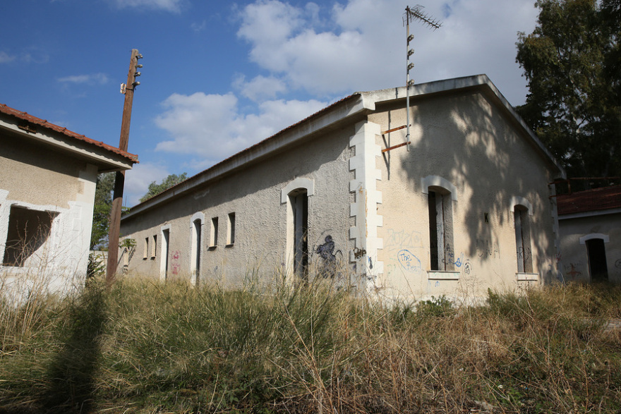 Οδοιπορικό στον χώρο των βασανιστηρίων του ΕΑΤ-ΕΣΑ στον Πειραιά - Δείτε φωτογραφίες