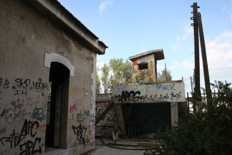 Οδοιπορικό στον χώρο των βασανιστηρίων του ΕΑΤ-ΕΣΑ στον Πειραιά - Δείτε φωτογραφίες