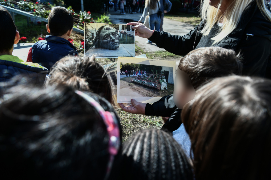Επέτειος Πολυτεχνείου: Συγκινούν οι παιδικές ζωγραφιές - Δείτε φωτογραφίες