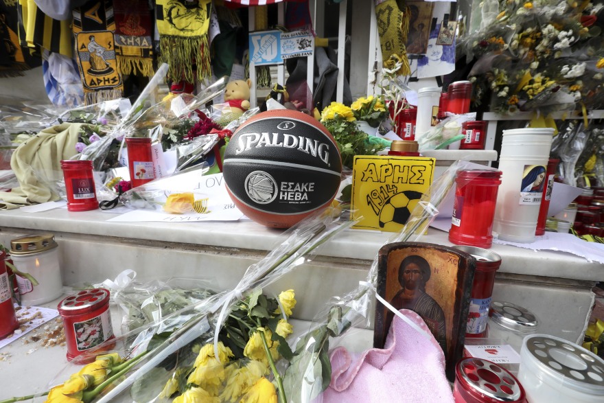  O Άρης καταγγέλλει βανδαλισμό στο σημείο που δολοφονήθηκε ο Άλκης Καμπανός 