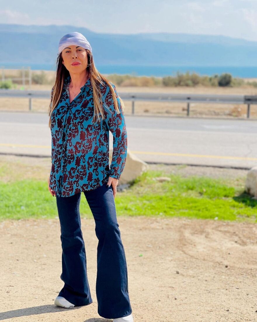 Άντζελα Δημητρίου: Έφτασε στην Ιερουσαλήμ και πόζαρε πάνω σε μία καμήλα 