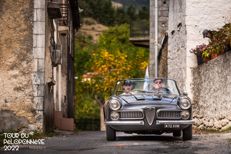Tour du Péloponnèse: Η τεράστια επιτυχία του φετινού αγώνα κλασικών αυτοκινήτων