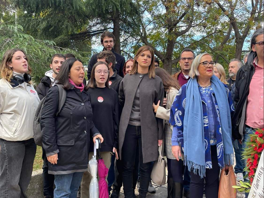 Πολυτεχνείο: Με πυρσούς και συνθήματα η κατάθεση στεφάνων στη Θεσσαλονίκη - Ο «χάρτης» των κινητοποιήσεων