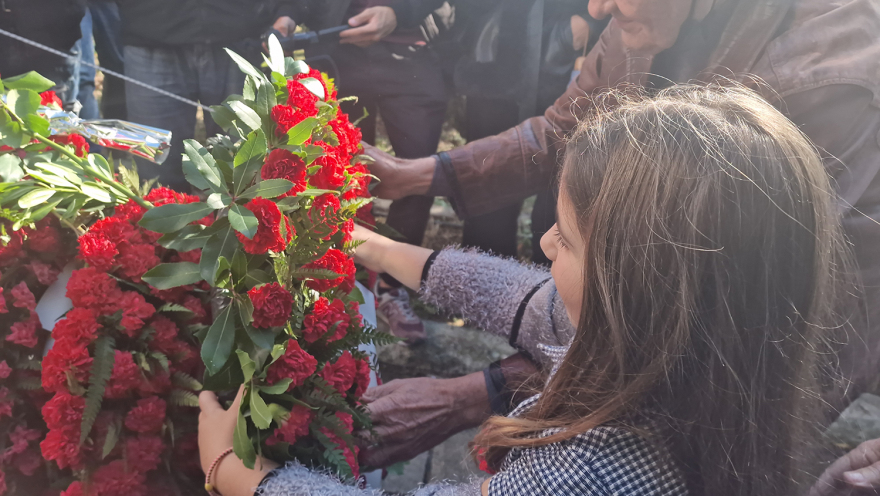 Πολυτεχνείο: Με πυρσούς και συνθήματα η κατάθεση στεφάνων στη Θεσσαλονίκη - Ο «χάρτης» των κινητοποιήσεων