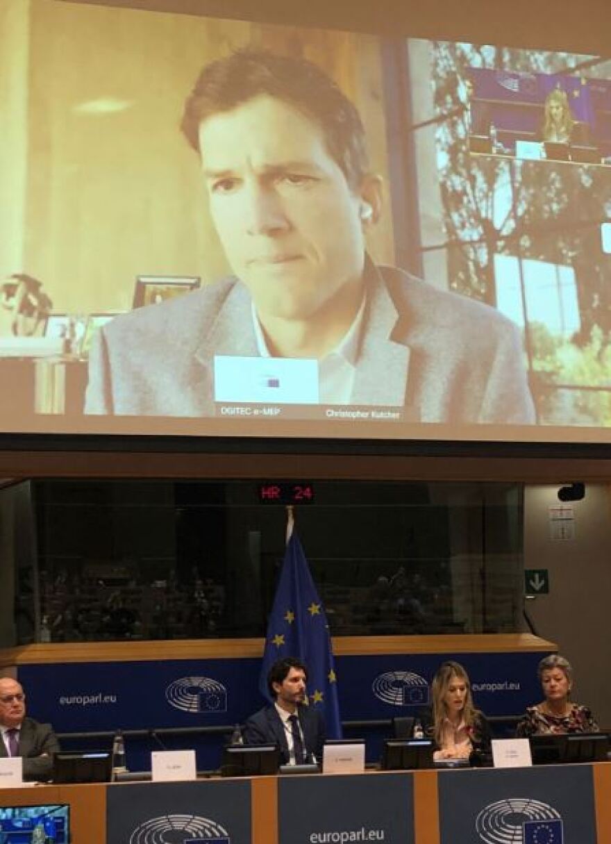 Εύα Καϊλή: H εβδομάδα καινοτομίας στο Ευρωκοινοβούλιο, ο Άστον Κούτσερ και η βασίλισσα του Βελγίου