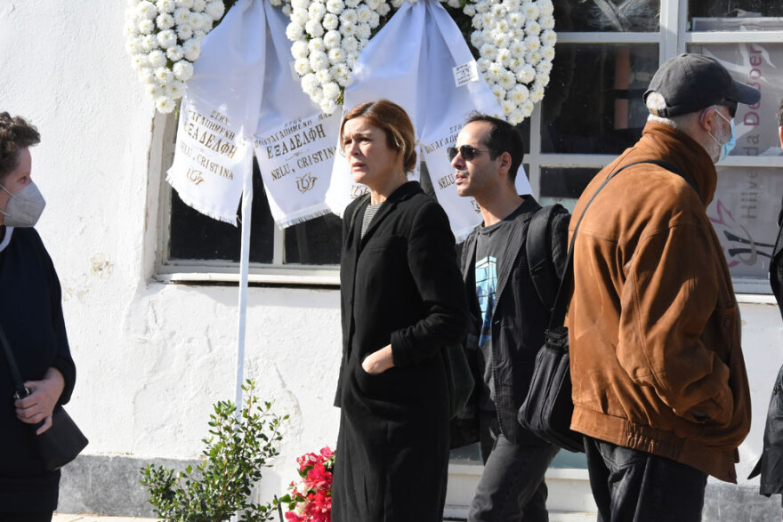 Μίνα Αδαμάκη: Αυτή την ώρα το τελευταίο «αντίο» στην ηθοποιό